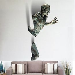 Decorative Objects Figurines Imitation Copper Resin Ornament Abstract Character Wall Art Climbing Man 3D Through Wall Statue Sculpture 230606