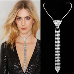 Pendant Necklaces Sexy And Elegant Style Bride Accessories Fashion Rhinestone Necklace Claw Chain Tie Type Choker For Women