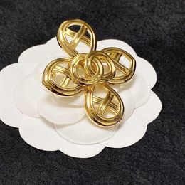 23ss Brand designer brooch Women Gold logo four-leaf clover brooch temperament versatile accessories Jewellery High quality ornament a1