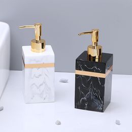 Liquid Soap Dispenser 400/500ml Travel Resin Square Bottle Dispenser Soap Lotion Shower Gel Empty Bottle Bathroom Liquid Dispenser for Soap W4450 230607