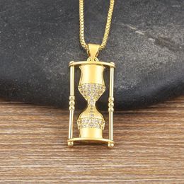 Chains AIBEF Vintage Hourglass Shape Pendant Copper Zircon Women Necklace Classical Aesthetic Jewellery Accessories Exquisite Charm Gift