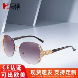 New frameless Sunglasses trend diamond inlaid large frame women's net red street photo sunglasses