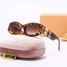 M Fashion Trend Retro Women's Large Frame eyeglass Tourism Street Shooting Polarised sunglasses UV400 1687