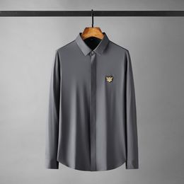 New Metal Bees Badges Male Shirts Luxury Long Sleeve Solid Colour Casual Mens Dress Shirts Slim Party Man Shirts Plus Size 4XL