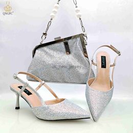 Sandals QSGFC 2023 Italian Design Silver Large Capacity Fashion Bag Nigeria Ladies Shoulder Bag and Strap High Heels Commuter Shoes Bag J230608