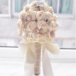 Handmade Rose New Bridal Bouquet Wedding Accessories Brooch Crystal Pearl Wedding Bouquet Holding Flowers272S