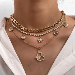 Chains 2023 Fashion Shiny Rhinestone Butterfly Pendant Necklace For Women Hollow Heart Metal Chain Choker Party Jewellery Gift