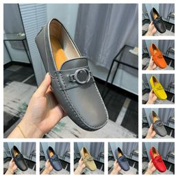 2023 birbirine geçen G Elbise Ayakkabı Katırları Loafers Deri Erkek Kadınlar Düz Boyut Princetown Otantik Cowhide Siyah Günlük Ayakkabı Yuvarlak Toe Klasik Slaytlar Boyut 38-45