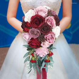 Flores de casamento Buquê de noiva Rosa Artifical Boda Festa nupcial Verdura Formato de coração Cascata Borgonha Acessórios