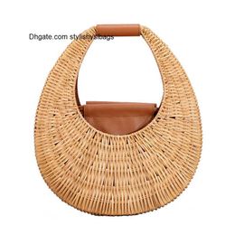 Shoulder Bags Fashion Half Mloon Rattan Women Handbags Designer Wicker Woven Hand Bags Handmade Woven Summer Beach Straw Bag Luxury Bali Purse