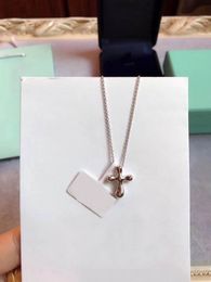 2023 lovely cute pendant Necklaces long silver thin stainless steel chain cross designer Women necklace with blue dust bag and box