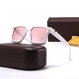 2023 nuova moda grande cornice lettera stampata autisti femminili che guidano occhiali da sole concavi per la fotografia di strada