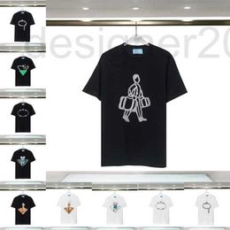 Men's T-Shirts Designer Mens T Shirts Man Tshirts Shorts Tees Summer Breathable Tops Unisex Shirt With Budge Letters Design Short Sleeves Size M-3XL 9FP7