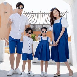 Family Matching Outfits Summer Mother Daughter Tshirt Dress Father Son Cotton Shirts Shorts Holiday Couple Travel Clothes 230608