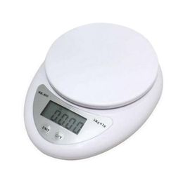 2018 New Hot Sale 5000g/1g LED Electronic Scale Food Diet Postal Kitchen Digital Measuring Scales Weigh Balance Creative Gifts 786