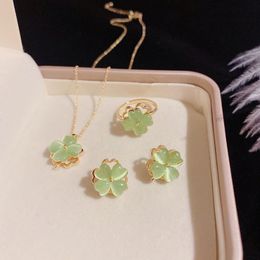 Wedding Jewelry Sets CARLIDANA 3pcsSet Green Opal Clover Rotatable Earrings Luxury Spinner Pendant Necklace for Women Set 230608