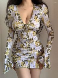 Casual Dresses WOMENGAGA Autumn V-Neck Lace Up Print Graffiti Elegant Sexy Slim Mini Dress Flare Sleeve Fashion Tops Robe Hiver Sweet R79