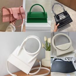 Luxury crossbody bag Women's Fashion bag Shoulder bag Luxury Designer Shoulder bag Clutch Classic Clutch Stylish sling bag Elegant Armpit bag Retro clutch bag