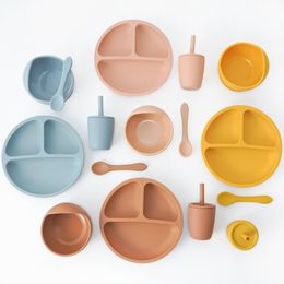 Cups Dishes Utensils a Free Children's Tableware Fashionable Soft Silicone Food Plates Easy To Clean Washing Up Straw Cup Spoons Cute Gadget p230608