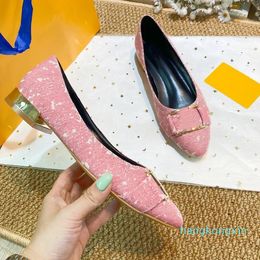 Designer Women Leather Sandals Rubber Sandal Womens Platform Flats Slide Metal Logo Slippers Retro Beach Loafers Round Toe Sandals