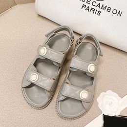 Sandals Designer c Sandals Summer hot beach shoe women Small fragrant leather thick soled shoes women wear open toe fashion in summer Caligae 240412U8GR