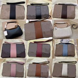 TOP Elegant Designers fashion style High-end Mens Wallet Credit Card Holder Purse Men Wallets billfold Purses Purse Crossbody bag Clutch bag