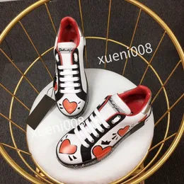 2023top new Mens Classics Brand Casual shoes leather lace-up sneaker Running Trainers Letters shoes Flat Printed sneakers