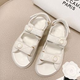 Sandals Designer c Sandals Summer hot beach shoe women Small fragrant leather thick soled shoes women wear open toe fashion in summer Caligae 240412F4QZ