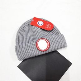 Men Designer unisex knitted hat Gorros Bonnet Knit hats classical sports skull caps women casual outdoor no box2909