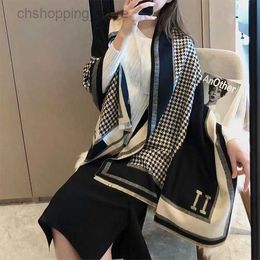 Designer Scarf Woman Cashmere Scarfes Winter Black Shawl Luxury Fashion Landscape Double-sided Thickened Long Versatile Headband Elegant Embroiderypqi4