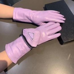 Women Designer Mitten Sheepskin Gloves Winter Luxury Genuine Leather Mittens Brands Purple Fingers Glove P Warm Cashmere Touch Scr258V