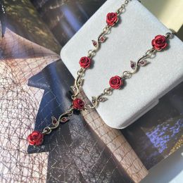 Pendant Necklaces Gothic Red Rose Necklace Women Girl Fashion Witchcraft Jewelry Accessories Vintage Romantic Zircon Choker Gift For Her