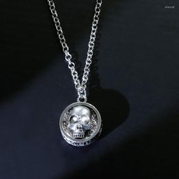 Chains Retro Style Skull Round Pendant Necklace For Boys Men Exquisite Gift Clavicle Chain Birthday's Jewellery