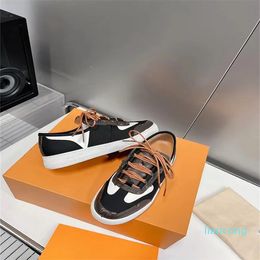 2023 Designer Men Causal Shoes Fashion Woman Leather Lace Up Platform Sole Sneakers White