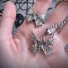 Pendant Necklaces Punk Vintage Chains Spider Necklace Fashion Gothic Hip Hop Metal Animal Bone For Women Party Gift