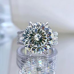 Cluster Rings 925 Silver 10- High Carbon Diamond Fireworks Cut European And American Luxury Super Flash Proposal Ring