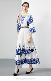 2024 Casual Dresses Runway Fashion Blue And White Porcelain Print Pleated Dress Women Casual O-Neck Flare Sleeve Belt Loose A-line Long Robes