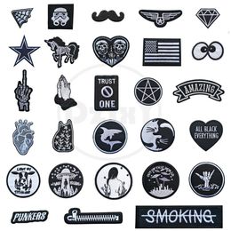 46 Styles 1 PCS Black and White accessory Patches for Clothes Iron on Finger Appliques DIY Skull Stripes Embroidery Sticker Roun310z