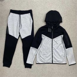 Mens Sports Pants Hoodies Tech Fleece Designer Hooded Jackets Space Cotton Trousers Womens Thick Coats Bottoms Men Joggers Running Quality Jumper Tracksuit 8Y3I