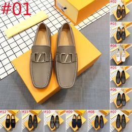 40Model Men Designer Sleafers Schuhe luxuriöse italienische Klassiker Gold Moccasins Kleidschuhe Schwarzweiß Echtes Leder Büro Hochzeit Walk Drive Schuhe Größe 38-46