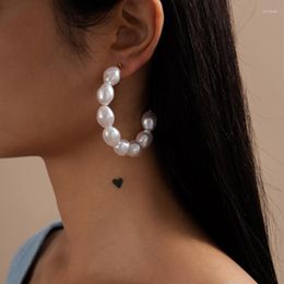 Hoop Earrings Personality Simple And Fashionable Geometric Shape Imitation Pearl C-Shaped Beaded Female Stud