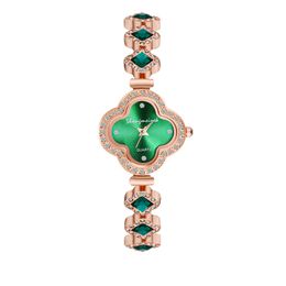 Hot sale Four-leaf clover watch female chalcedony Jewellery bracelet fashion women's watch luminous waterproof advanced quartz watch