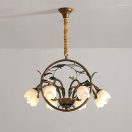 Chandeliers Nordic Green Vintage Villa Main El Decoration Pendant Lamp French Pastoral Small Fresh Style Flower Glass Bedroom Chandelier