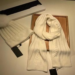 Hat Scarf Suit Boutique Designer Winter Knitted Hat Two-Piece Cashmere Production Yarn Dyeing Technology Fashion Versatile Warm Co281d