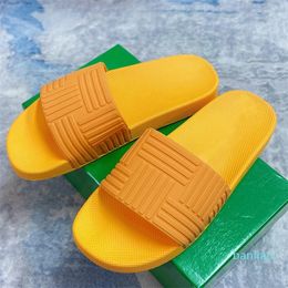 Couple's popular slippers Slider sandals Sea salt candy color classic simple fashion beach swimming pool vacation non-slip bathroom with slippers