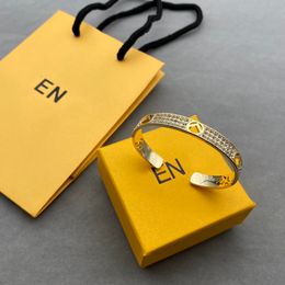 Fashion Open Cuff Bracelets Gold Bangles for Women Men 316L Titanium Steel Designer Jewelry With Diamond rose Gold Silver Color luxury Classic Design