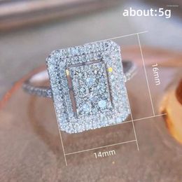 Wedding Rings Huitan Modern Geometric Square Shape Ring For Women Luxury Inlaid Bling Crystal CZ Fashion Versatile Lady's Party Jewellery