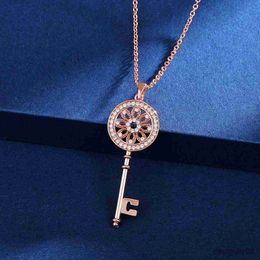 Pendant Necklaces Silver Color/Rose Gold Color Key Necklace for Women Dazzling Crystal CZ Stone Korean Fashion Versatile Female Jewelry Hot R230612