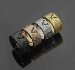 Band Rings Fashion Unisex Designers Jewellery Men Women Stainless Steel Ring Hollow Out V Initials Engraved Pattern Lovers Rings Size 6-9 J230612