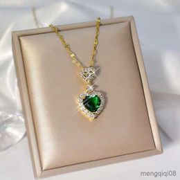 Pendant Necklaces Exquisite Fashion Heart Emerald Necklace For Woman Copper Micro-Inlaid Bridal Wedding Reception Jewellery Birthday Gift Lover R230612